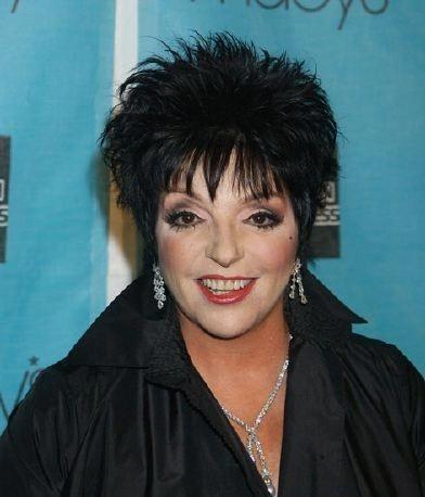 Топ-12  «дурнушек», добившихся успеха