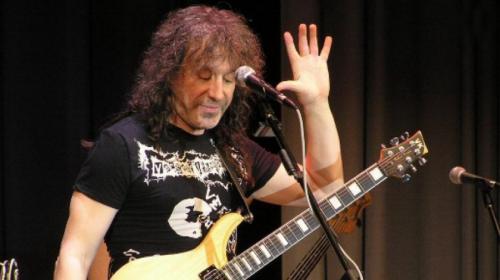 Самые шокирующие выходки звезд на сцене во время выступления