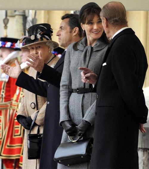 Модный дом Dior выковал из Карлы Бруни "принцессу Диану"