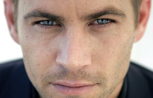 Знаменитости, которые ушли из жизни до 50-и лет