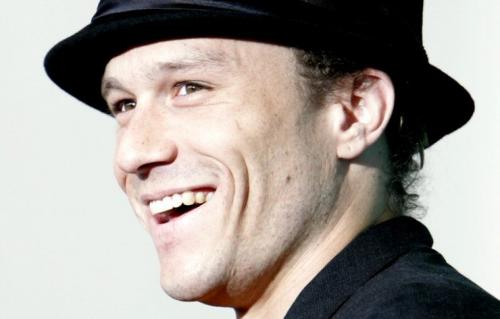 Знаменитости, которые ушли из жизни до 50-и лет