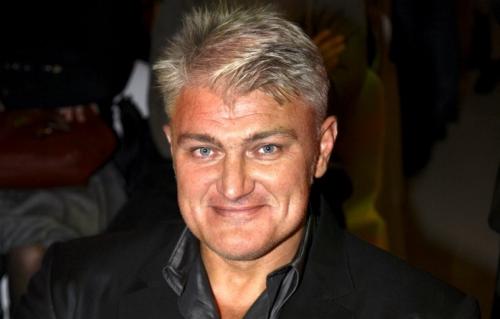 Знаменитости, которые ушли из жизни до 50-и лет