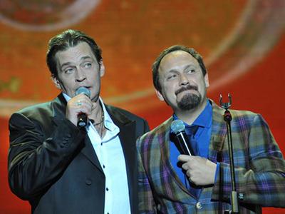 Александр Домогаров посвятил юбилейный концерт своим родителям