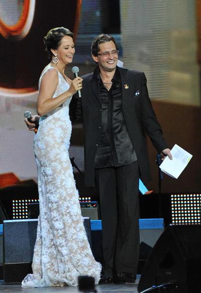 Александр Домогаров посвятил юбилейный концерт своим родителям