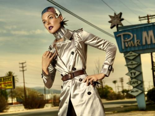 Милла Йовович  стала механической женщиной