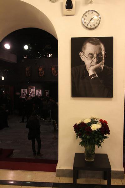 С Золотухиным прощались под песню Высоцкого