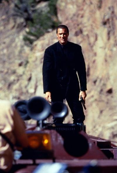 Топ-10 актеров-спасателей