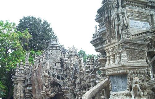 Идеальный дворец почтальона Шеваля