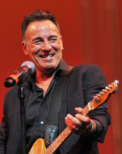 Самые необычные застрахованные части звездных тел