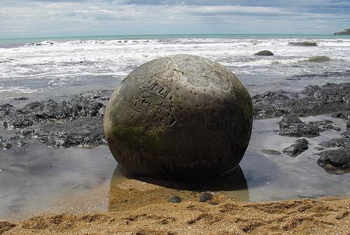 Валуны Моераки прибыли к нам с другой планеты?