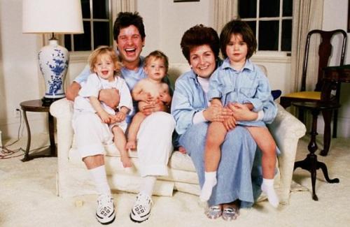 Знаменитости, изменившие женам с нянями