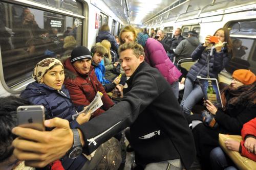 Коля Серга шокировал пассажиров московского метро