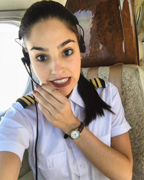 Летчица восхитила своими снимками без формы