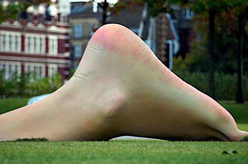 Гиганты наступают на Лондон