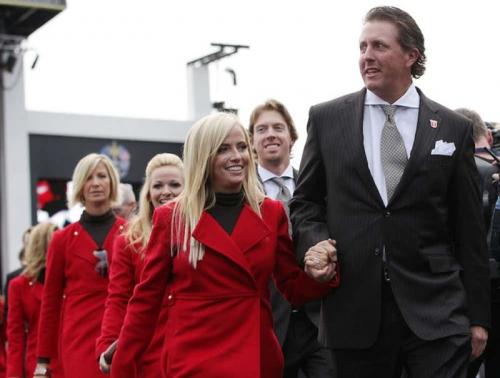 Высокорослые спортсмены, которые выбрали в жены сексуальных коротышек