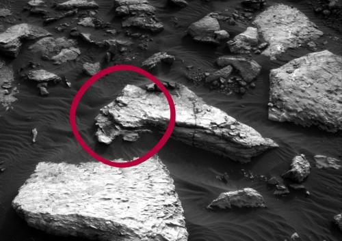 Самые странные и необъяснимые фото, сделанные на Марсе