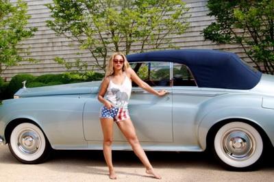 Автопарк знаменитостей: какие машины любят звезды