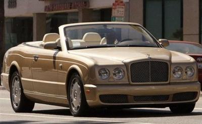 Автопарк знаменитостей: какие машины любят звезды