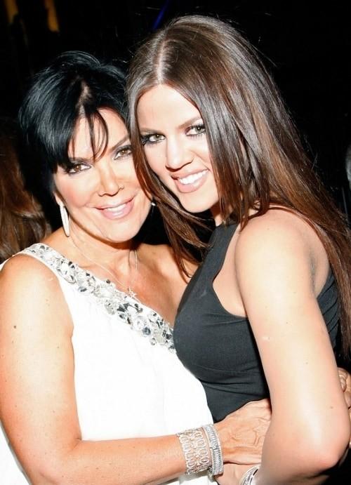 10 знаменитостей с матерями тогда и сейчас