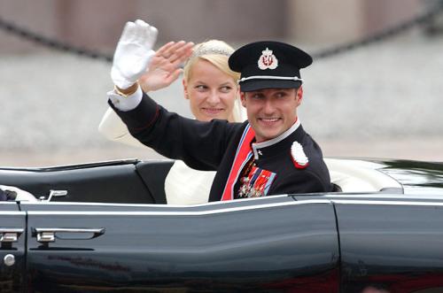 Особы королевской крови, которые выбрали в спутники по жизни "простолюдинов"