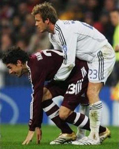 Знаменитые футболисты мира: а может это любовь?..