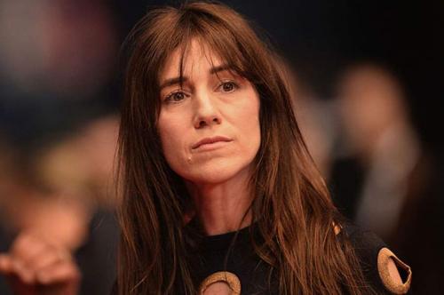 Звезды, которым неказистая внешность не помешала стать знаменитыми