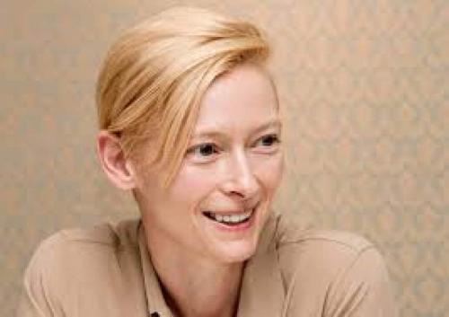 Звезды, которым неказистая внешность не помешала стать знаменитыми