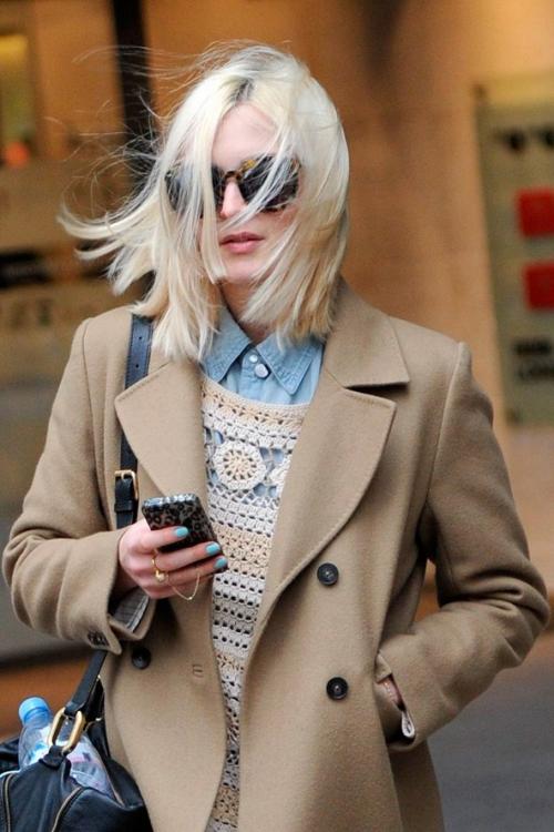 Знаменитости, застигнутые врасплох порывами ветра