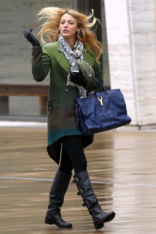 Знаменитости, застигнутые врасплох порывами ветра