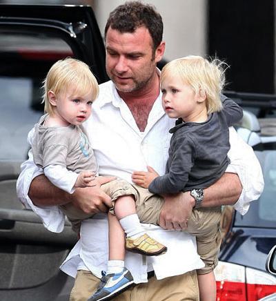 Самые горячие папочки Голливуда