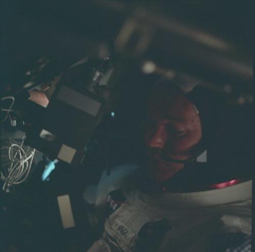 Фотографии миссии "Аполлон-11", которые NASA скрывало все эти годы
