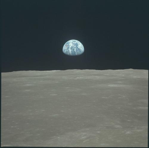 Фотографии миссии "Аполлон-11", которые NASA скрывало все эти годы