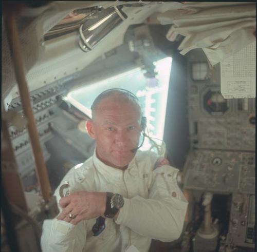 Фотографии миссии "Аполлон-11", которые NASA скрывало все эти годы