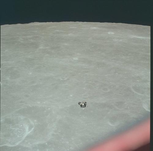 Фотографии миссии "Аполлон-11", которые NASA скрывало все эти годы