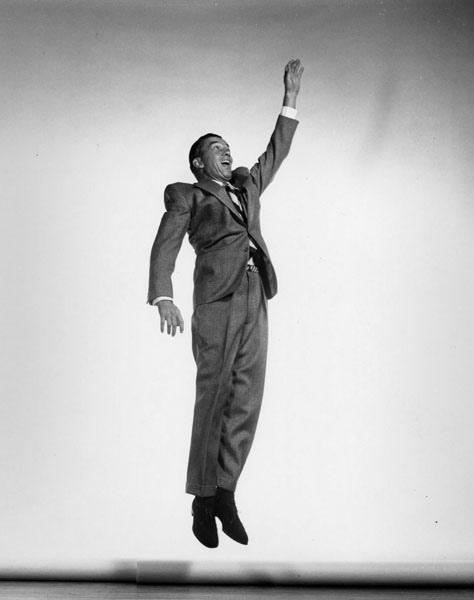 Звезды прыгают в объективе Филиппа Халсмана