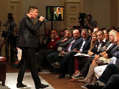 Диана Арбенина на «Пионерских чтениях» затмила Ксению Собчак