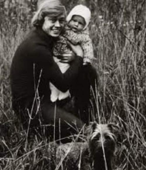 Редкие фото советских знаменитостей с детьми