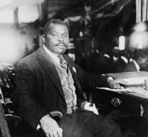 Самые странные и нелепые смерти знаменитостей