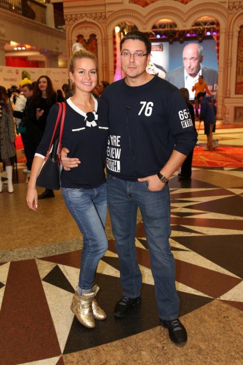 Полине Гагариной понравилось быть дочкой Дракулы