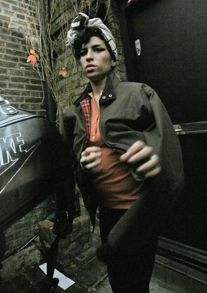 Топ-20 самых хулиганских нападений звезд на папарацци