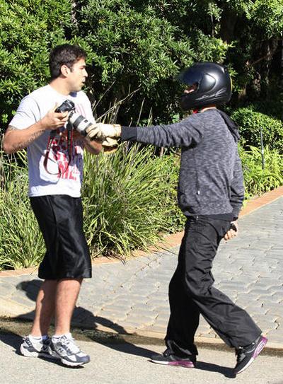 Топ-20 самых хулиганских нападений звезд на папарацци