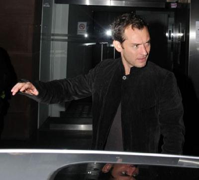 Топ-20 самых хулиганских нападений звезд на папарацци