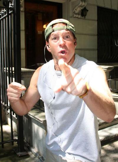 Топ-20 самых хулиганских нападений звезд на папарацци