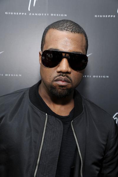 Топ-20 самых хулиганских нападений звезд на папарацци