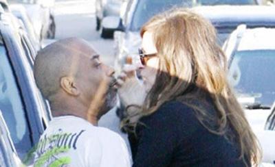 Топ-20 самых хулиганских нападений звезд на папарацци