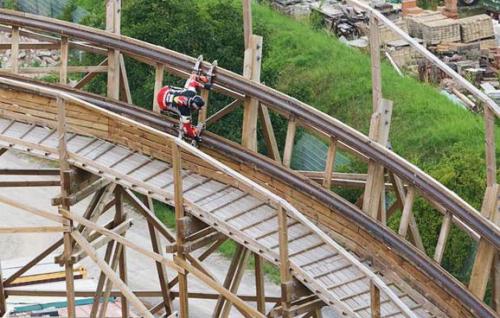 Немец установил роллер-рекорд на американской горке