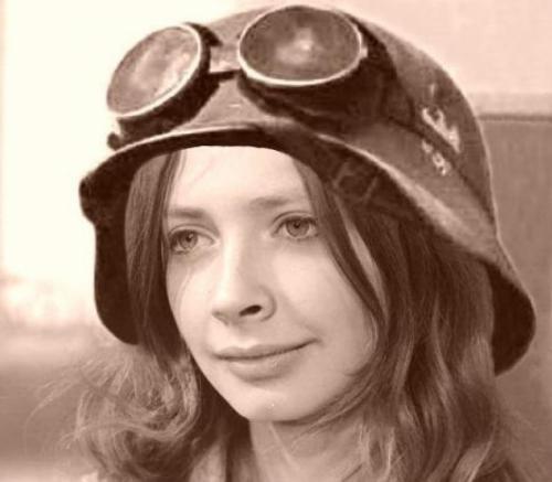 Алиса, Мальвина и другие: как сложилась судьба маленьких красавиц кино СССР