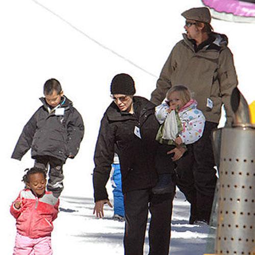 Семейство Джоли-Питт порезвилось на горнолыжном курорте