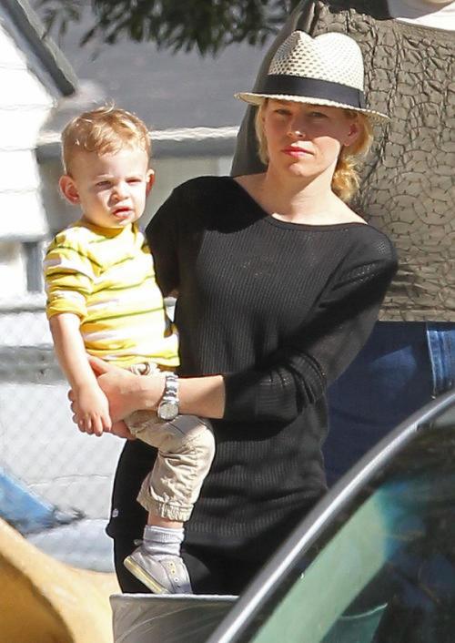 Знаменитости, чьих детей выносили суррогатные матери