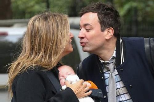 Знаменитости, чьих детей выносили суррогатные матери